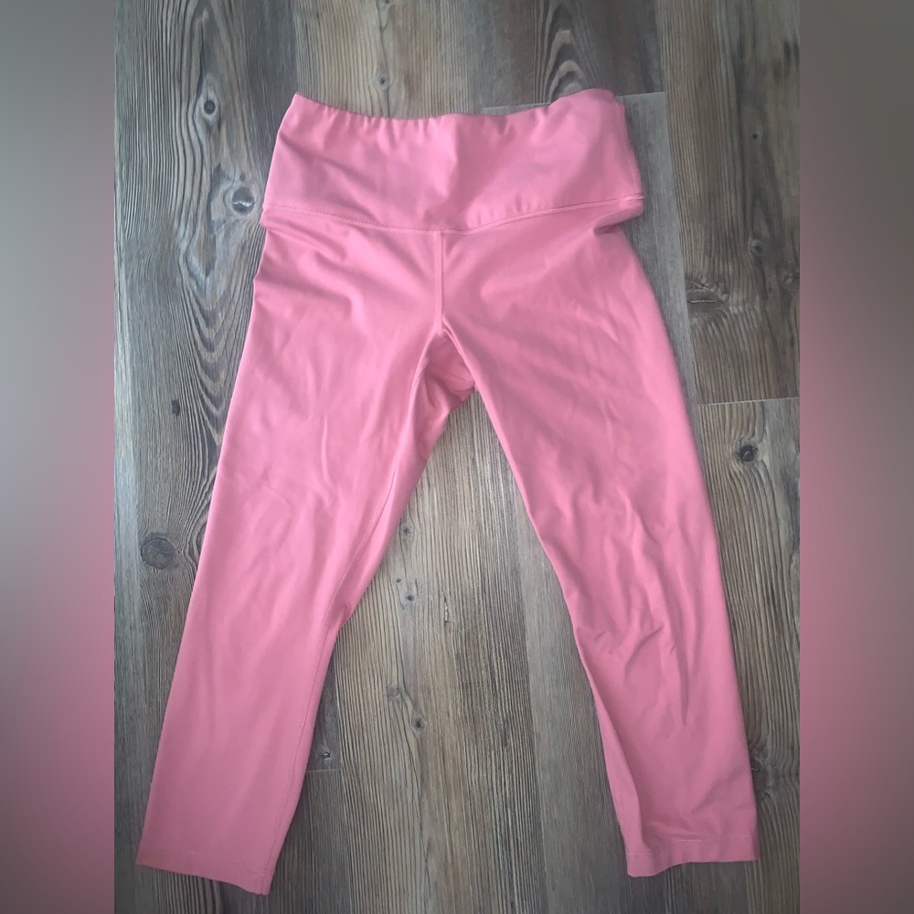 Yogalicious crop!
